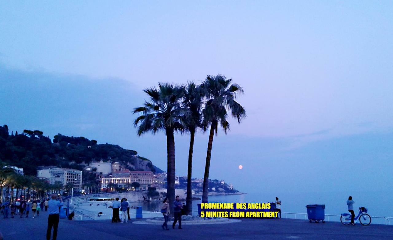 Golden Square Nizza